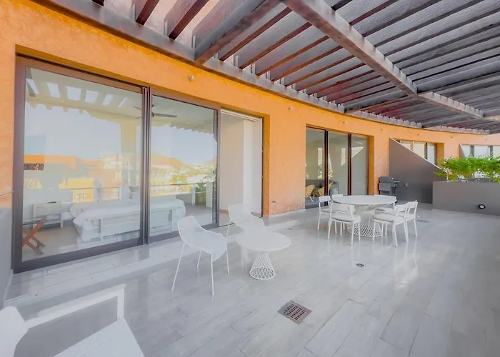 Capitalia Ocean Views Rooftop Grill & Gym * Cabo San Lucas