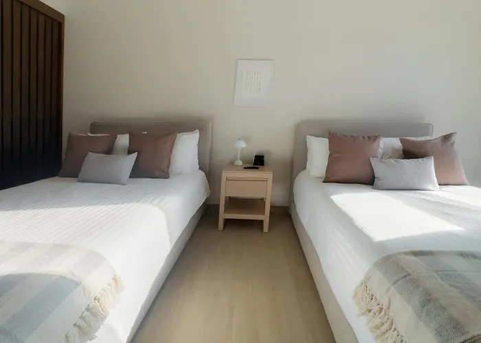 Capitalia Ocean Views Rooftop Grill & Gym Apartment