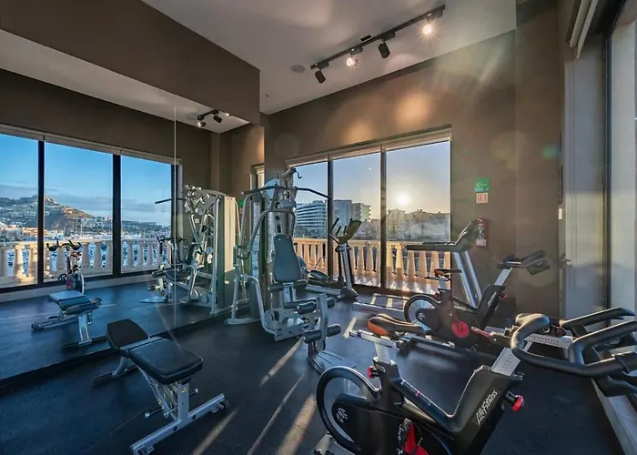 Capitalia Ocean Views Rooftop Grill & Gym Cabo San Lucas